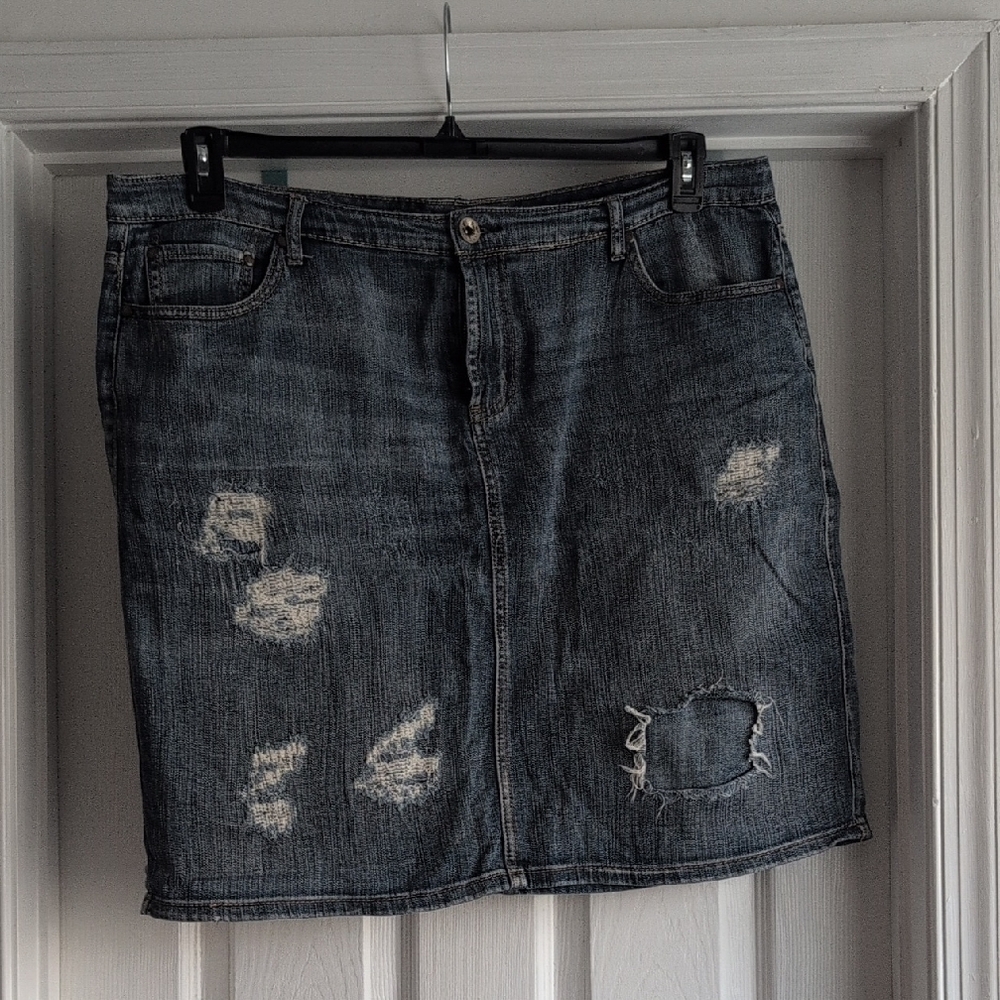 Avenue Light Blue Jeans